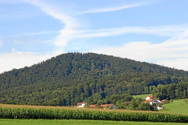 jahrdorf_staffelberg.JPG - Jahrdorf Staffelberg